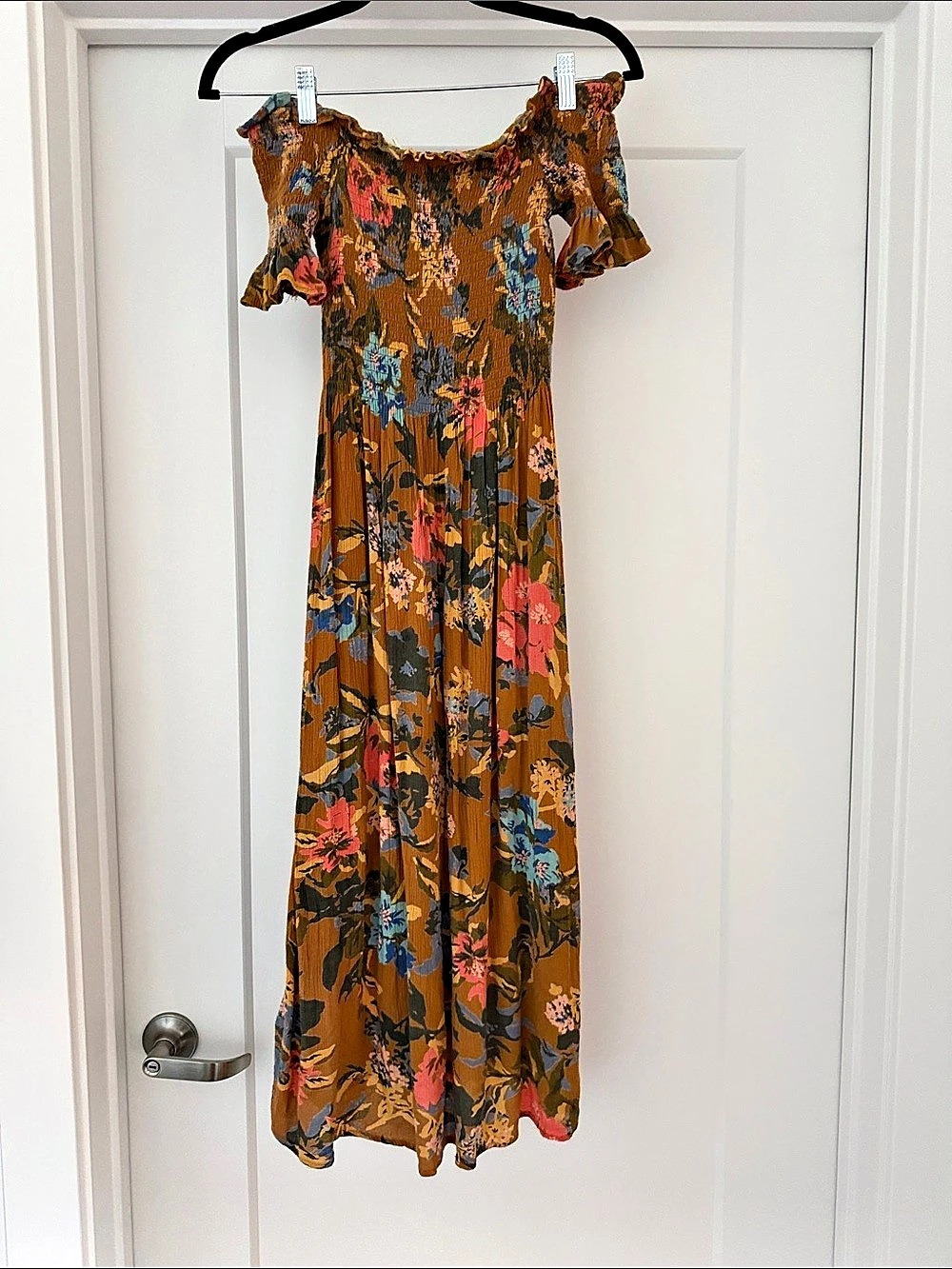 Urban outfitters Floral Smocked Maxi Dress in Brown Size XS Like New